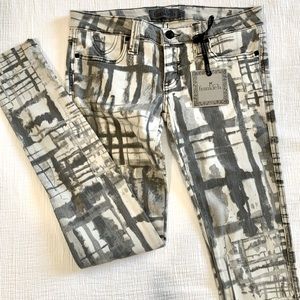 NWT Frankie b | Watercolor print skinny jeans
